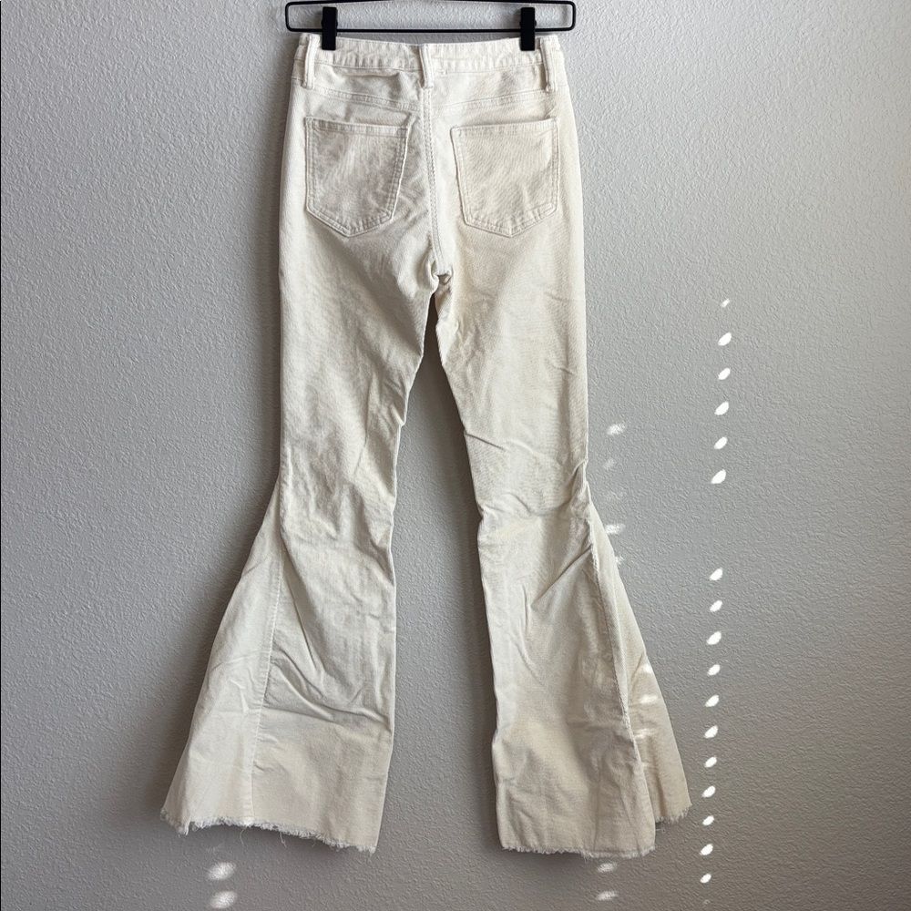 JUDITH MARCH Cream Corduroy Flare Pants size Small